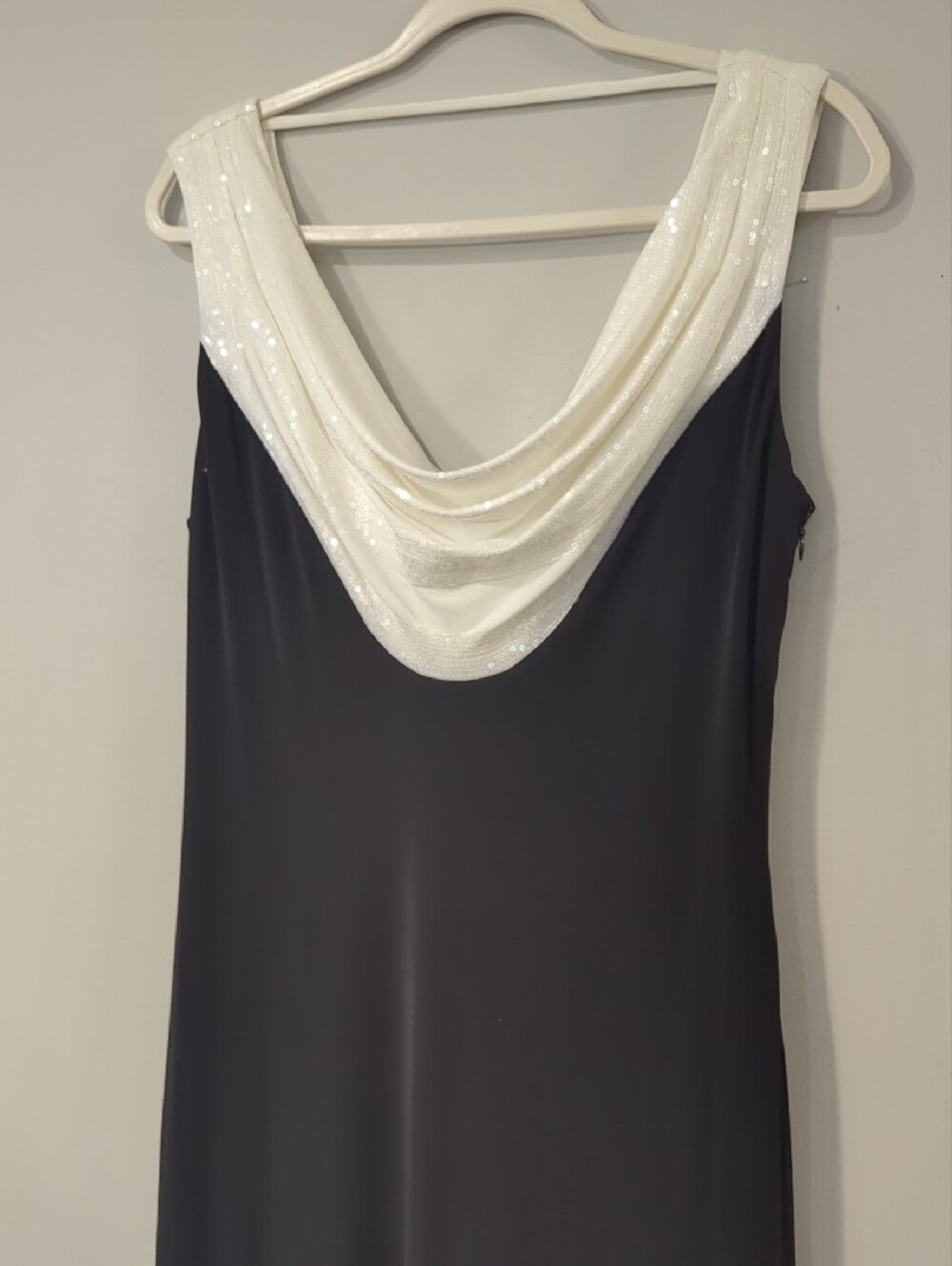 Calvin Klein Dress Black size 10 Sequins‎ Full Length Formal image 3